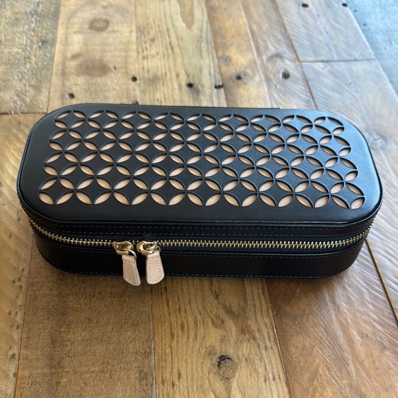 WOLF Chloé Zip Jewelry Case - Picture 2 of 5